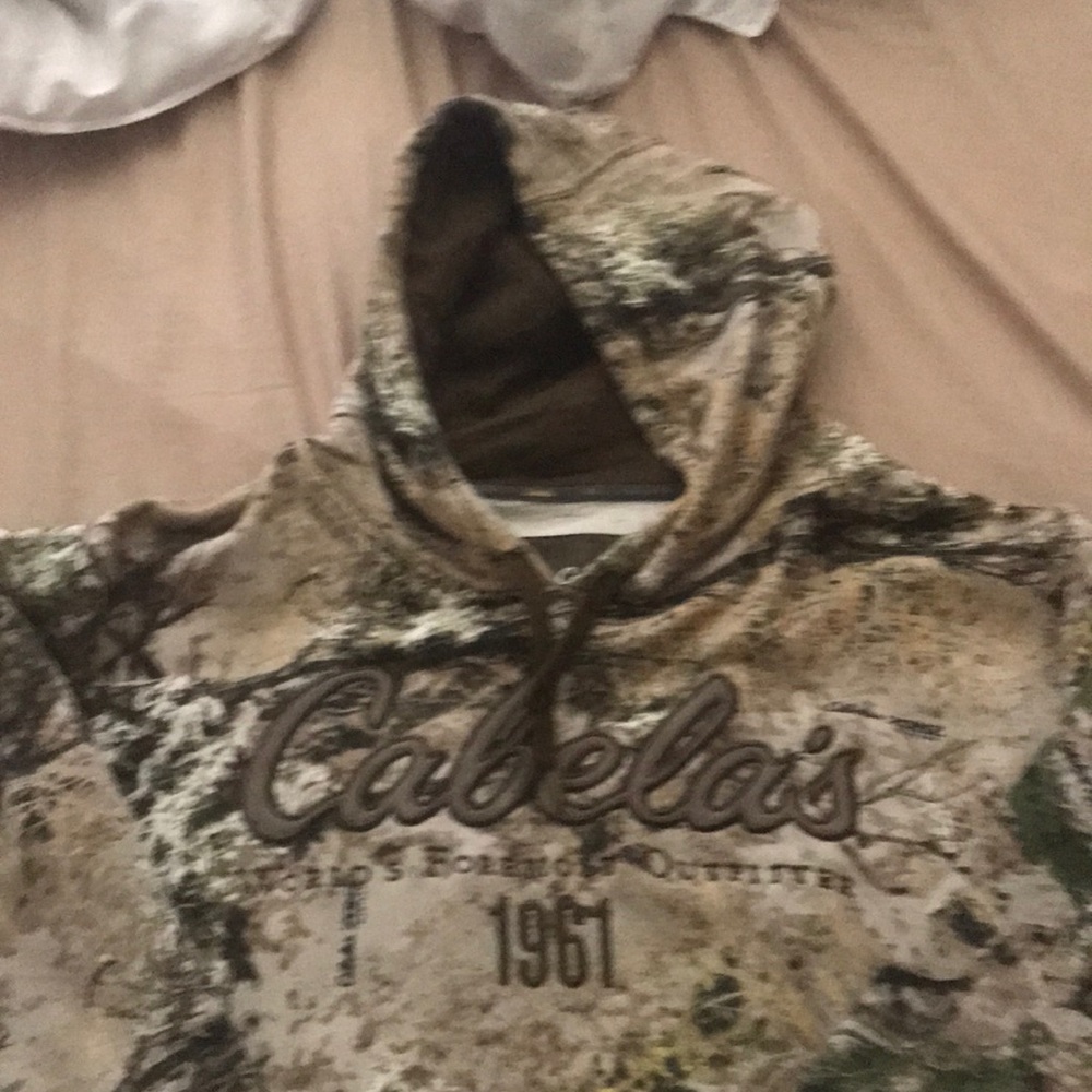 Cabelas camo hoodie